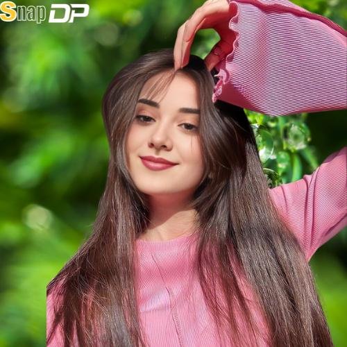 cute simple girl pic