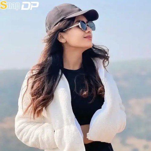 cute simple girl pic