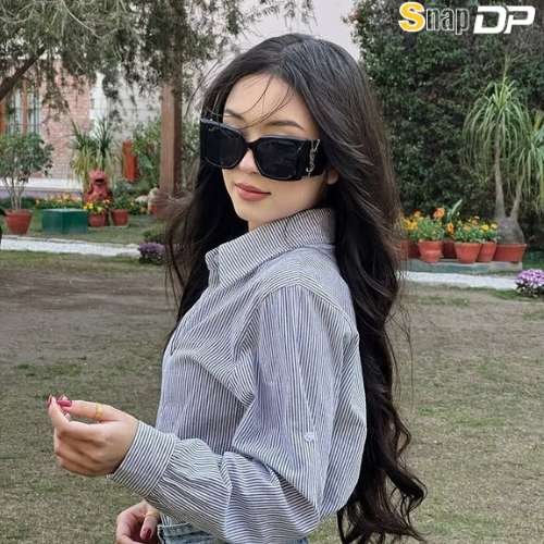 cute simple girl pic