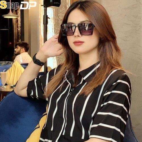cute simple girl pic