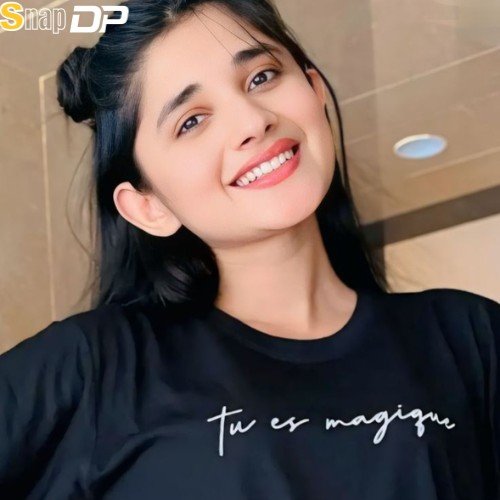cute simple girl pic