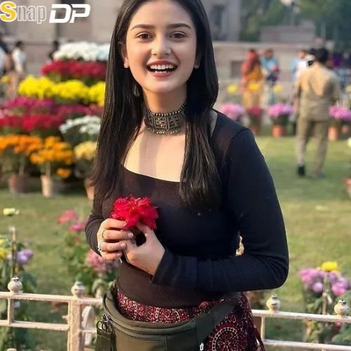 cute simple girl pic