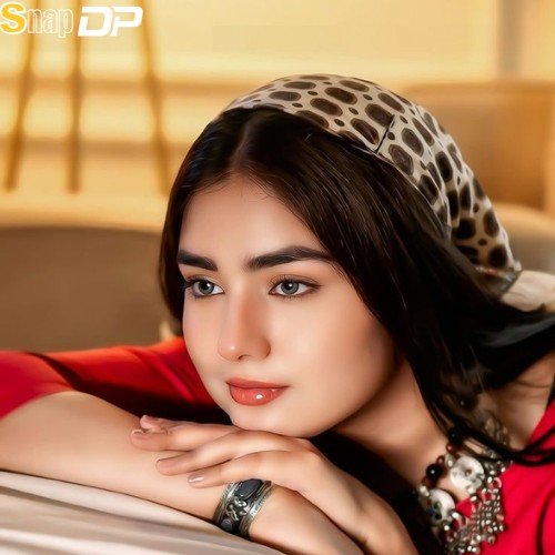 cute simple girl pic