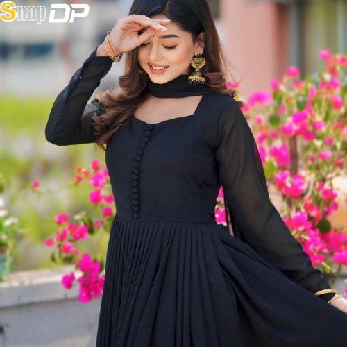 cute simple girl pic