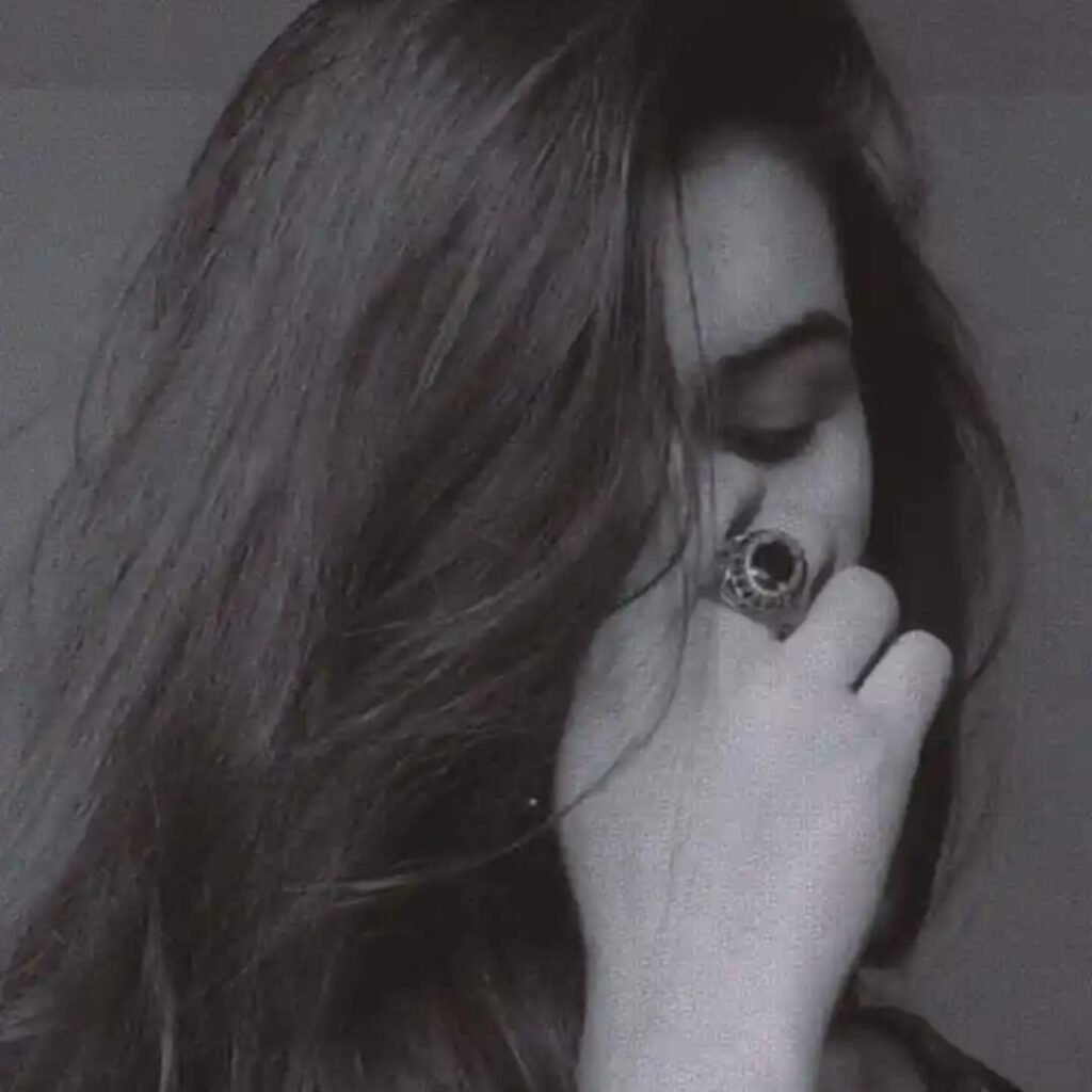 Attitude girls DP black pics