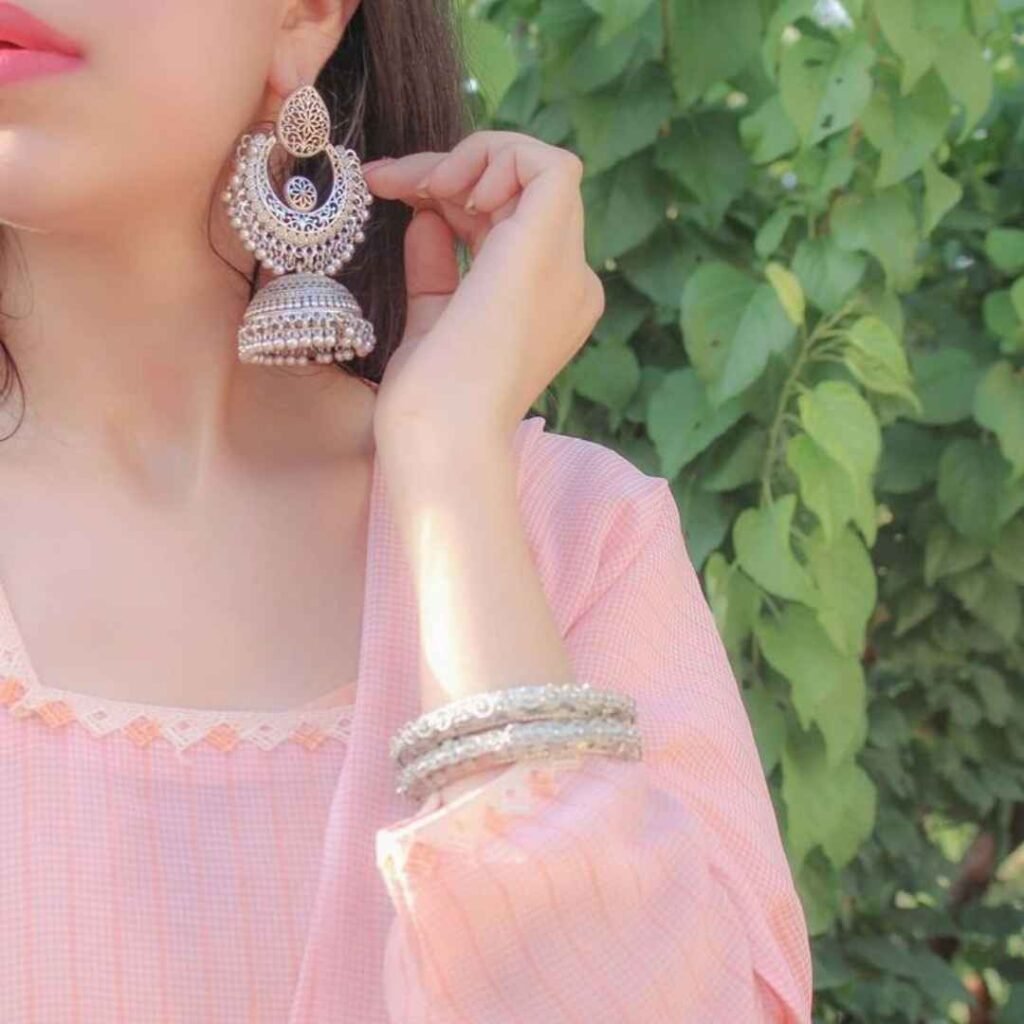 Hidden Face Girl Pic Pics