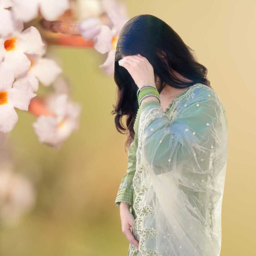 Hidden Face Girl Pic Pics