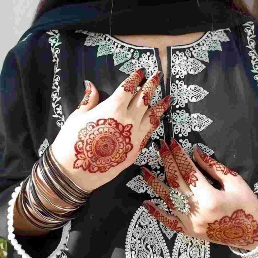 Hidden Face Girl Pic for WhatsApp