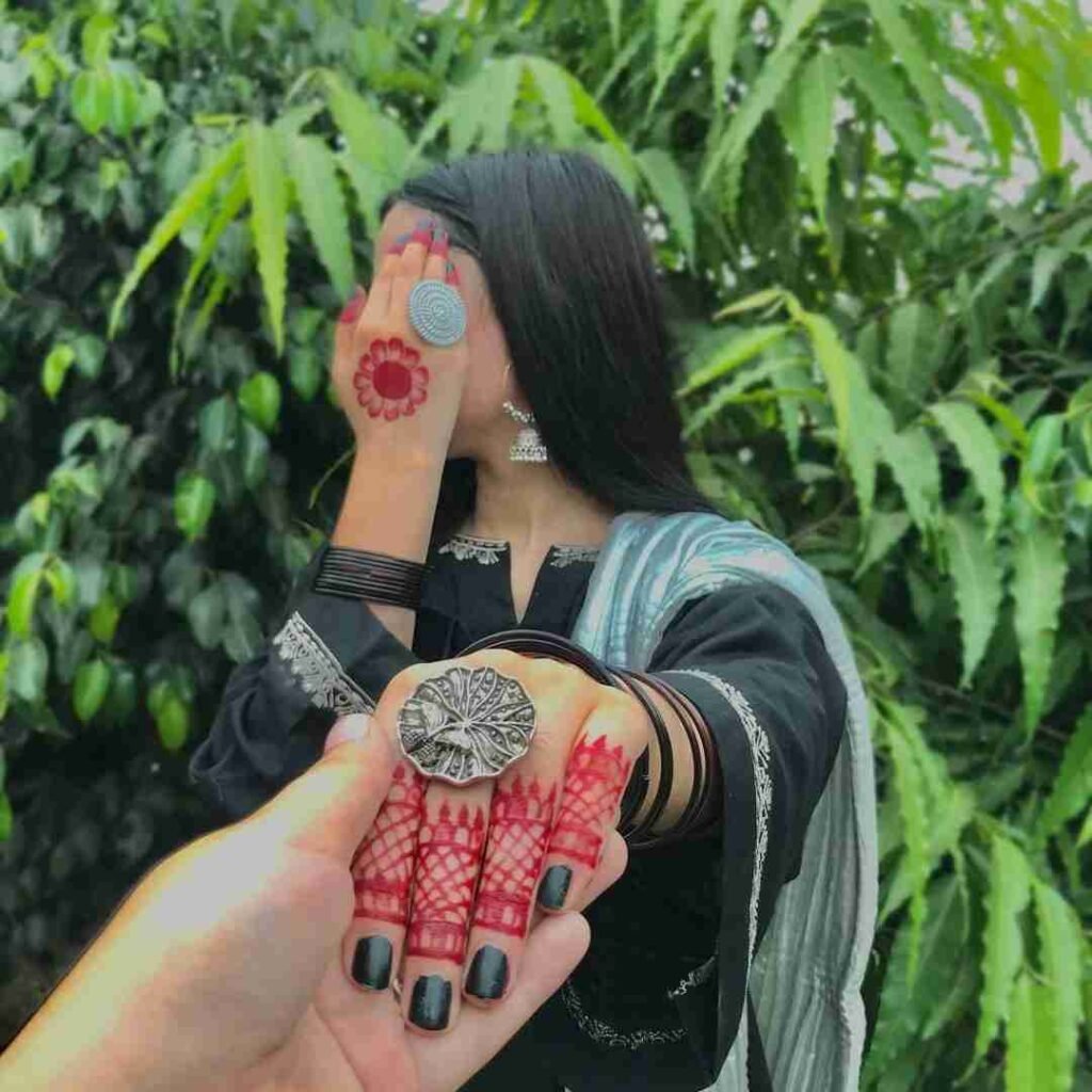 Hidden Face Girl Pic for WhatsApp