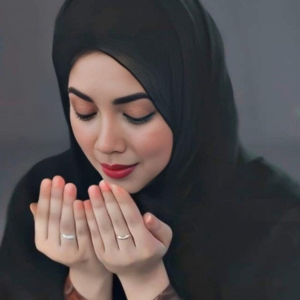 Stylish Hijab girl DP for Instagram