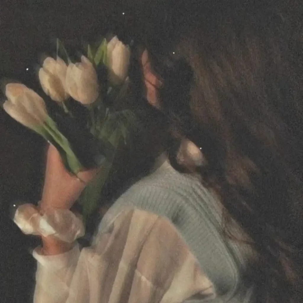 Elegant Female DP Styles