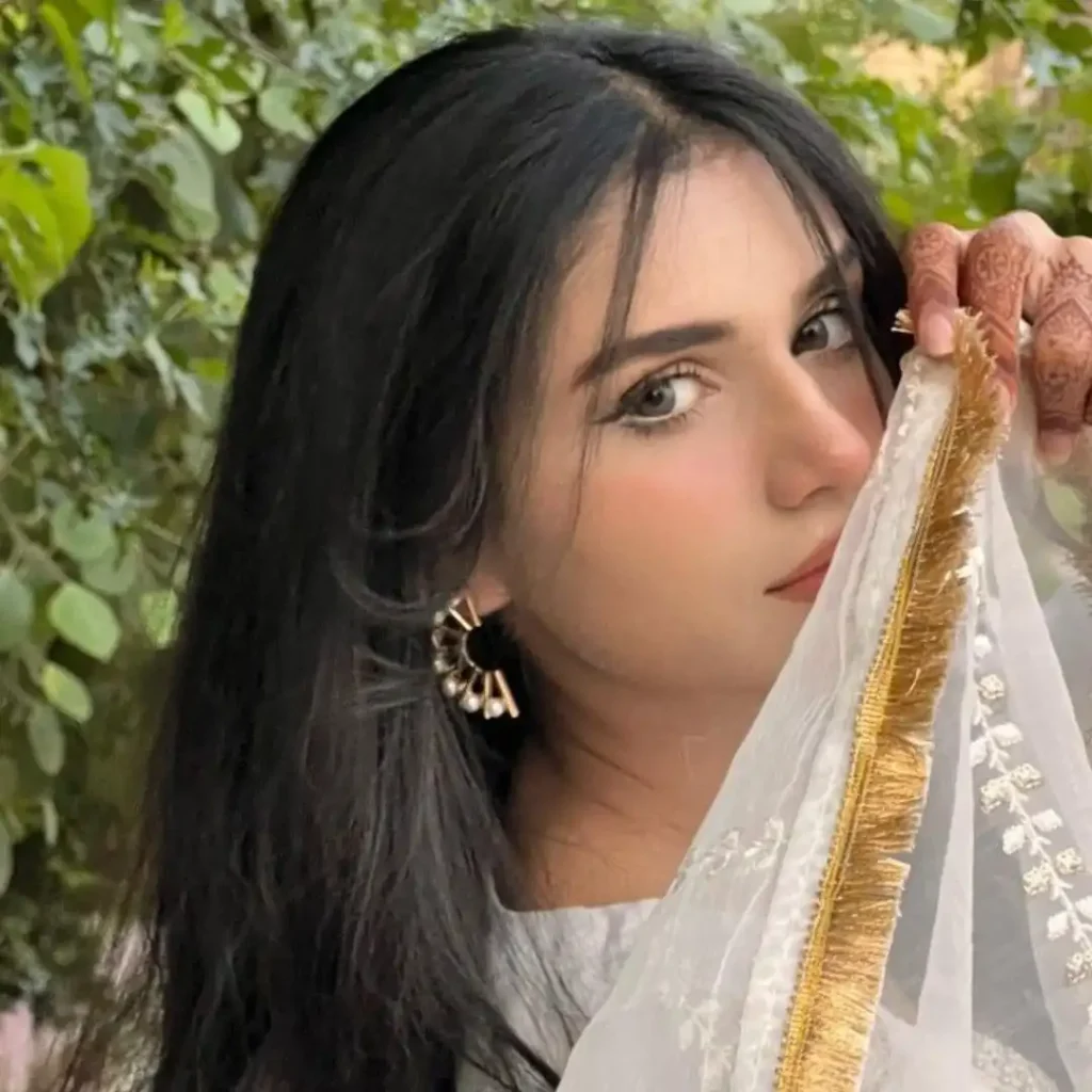 Pretty Vibes WhatsApp DP