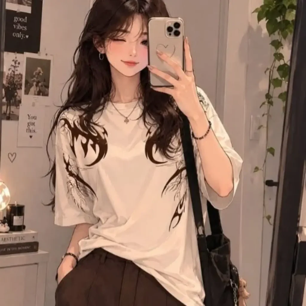 Cute & Classy Girl Mirror Selfie Pictures