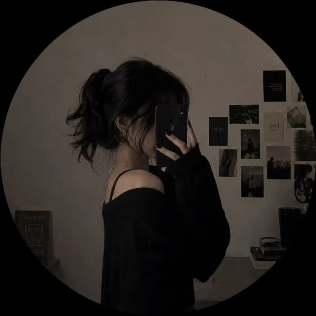 Hidden Face Instagram Girl Black Mirror Selfie DP