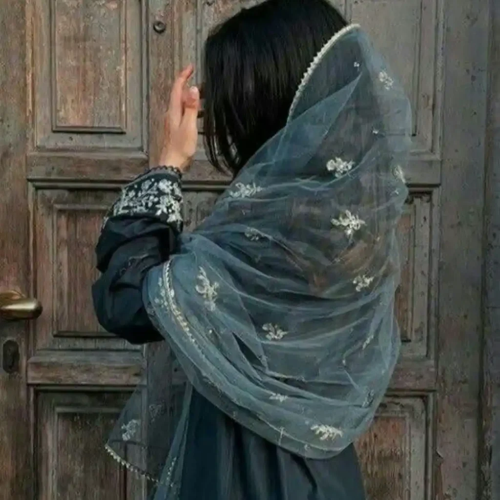 Hide Face DP for Girls in Suit